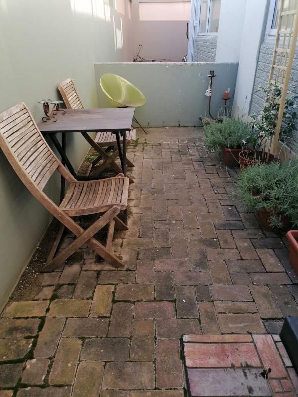 To Let 1 Bedroom Property for Rent in Humewood Eastern Cape